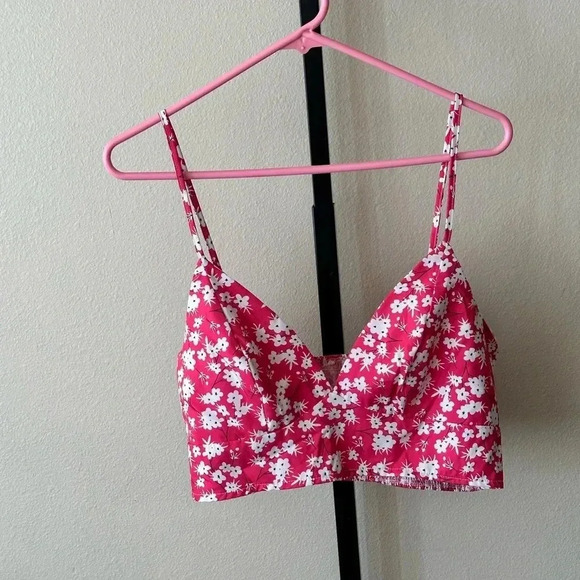 SHEIN curve 0xl cropped top - Picture 1 of 3